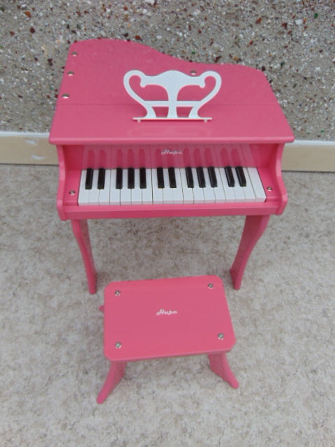 Hape Happy Grand Piano Pink Wood With Stool Fantastic Condition and Quality Age 3+