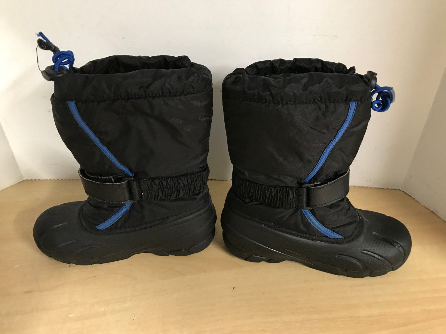 Winter Boots Child Size 1 Sorel Blue and Black With Liners
