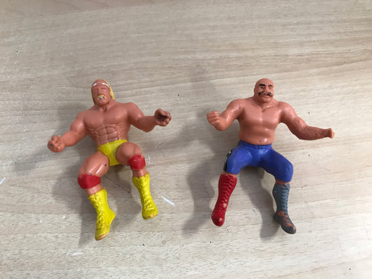 2 Vintage 1985  WWW Wrestling Action Figures Rubber Finger Puppets