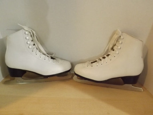 Figure Skates Child Size 5 CCM Competition