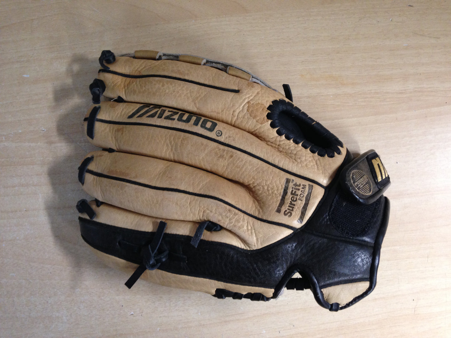 Baseball Glove Adult Size 11.5 inch Mizuno Leather Brown Black Fits on Left Hand