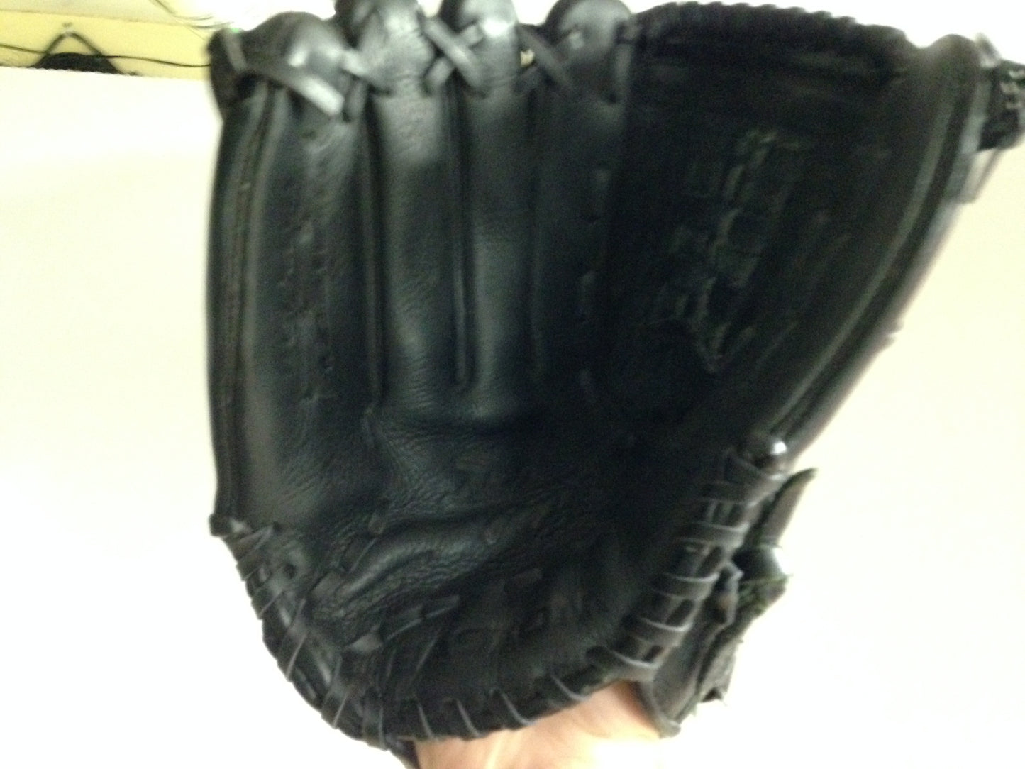 Baseball Glove Adult Size 13 inch Easton Black Leather Fits on RIGHT Hand Excellent