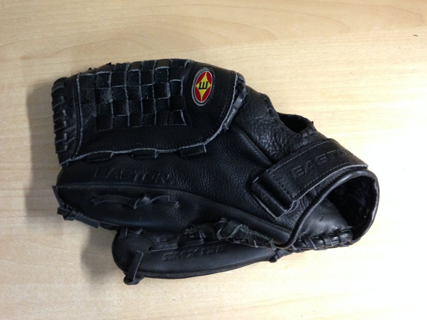 Baseball Glove Adult Size 13 inch Easton Black Leather Fits on RIGHT Hand Excellent