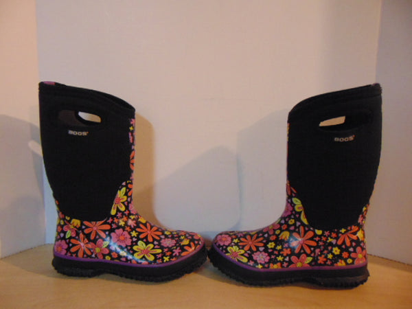 Bogs Brand Child Size 4 Pink Flowers Black Neoprene Rubber Rain Winter Snow Waterproof Boots