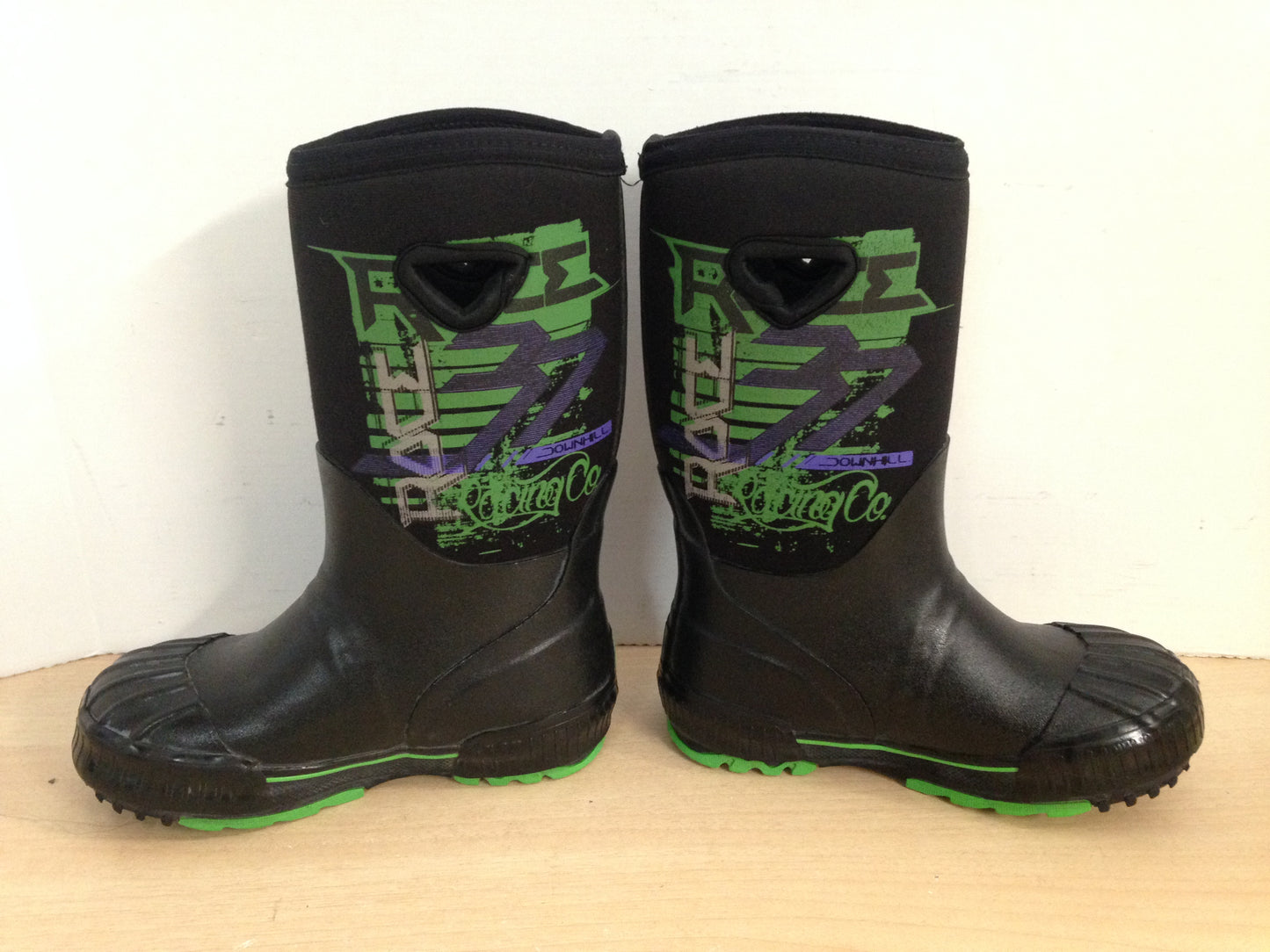 Bogs Style Child Size 1 Neoprene Rubber Boots Green Black Purple Excellent