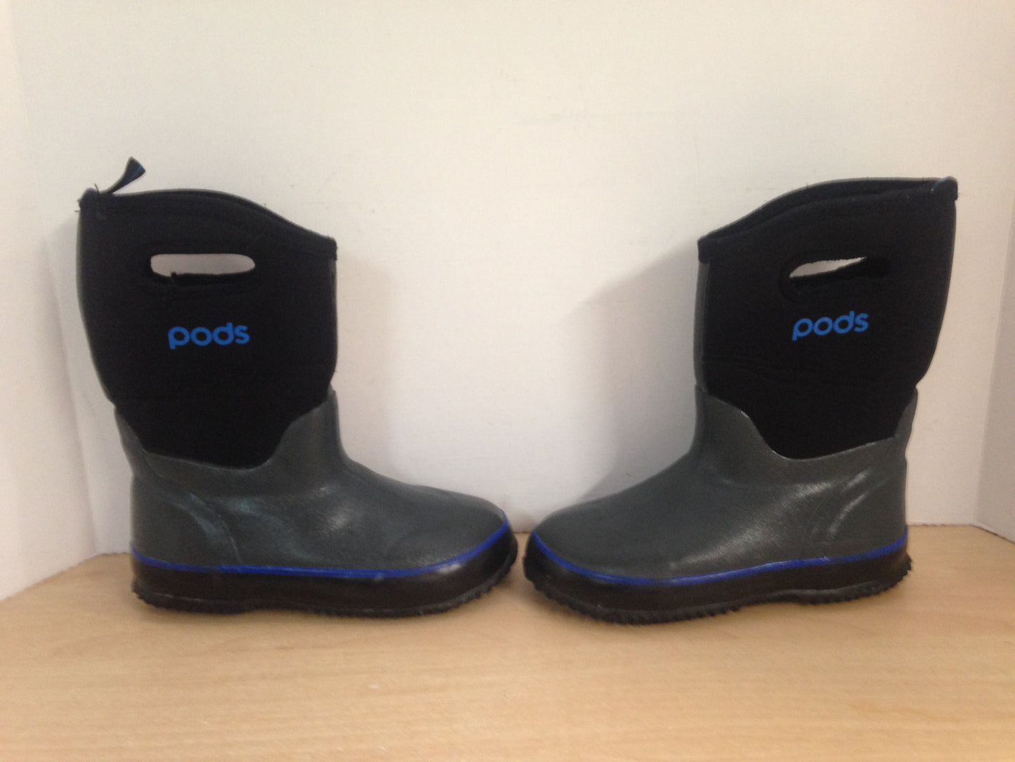 Bogs Style Child Size 3 Pods Black Grey Neoprene Rubber Rain Winter Snow Waterproof Boots