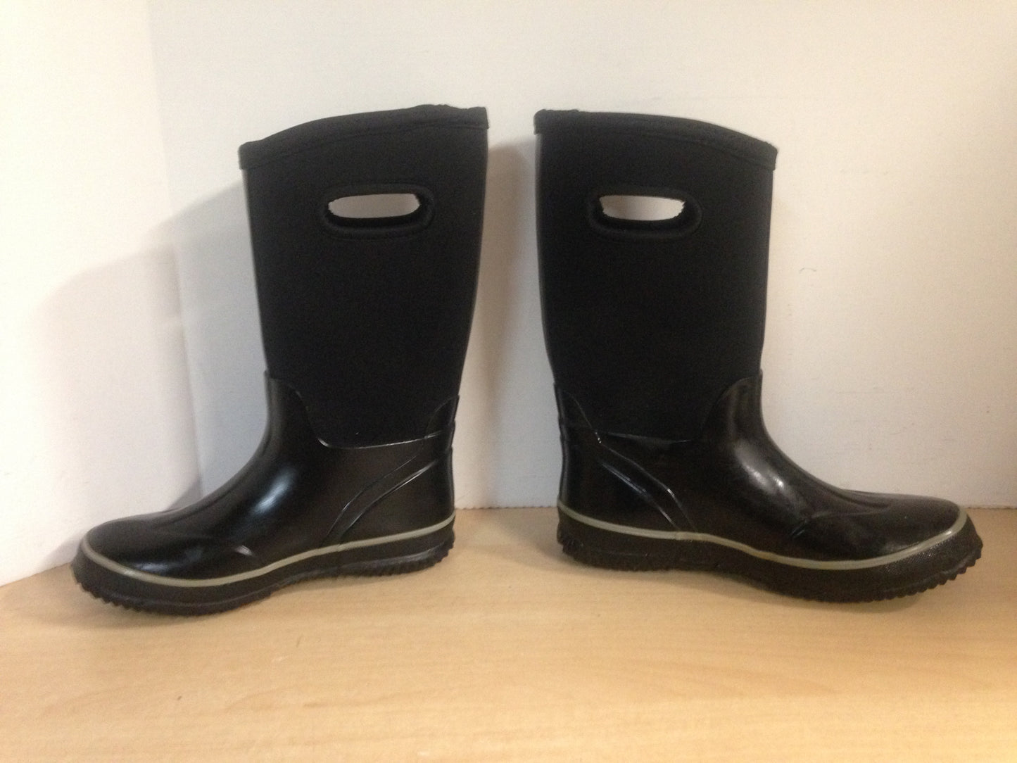 Bogs Style Child Size 3 Neoprene Rubber Rain Winter Boots Black Grey Excellent -20 Degree