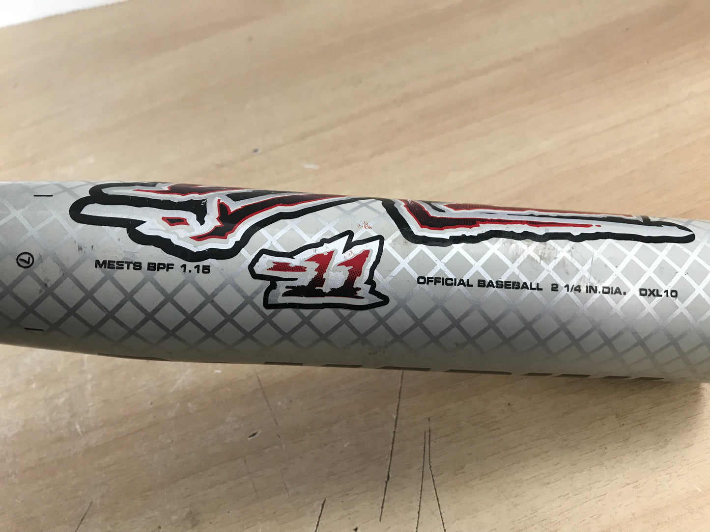 Baseball Bat 29 inch 18 oz Demarini DX2 Baseball Grey Black