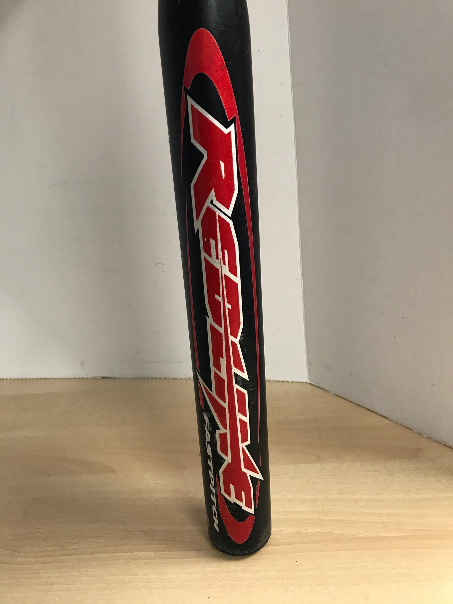 Baseball Bat 33 Inch 22 oz Easton Redline Softball Fast Pitch Red Black