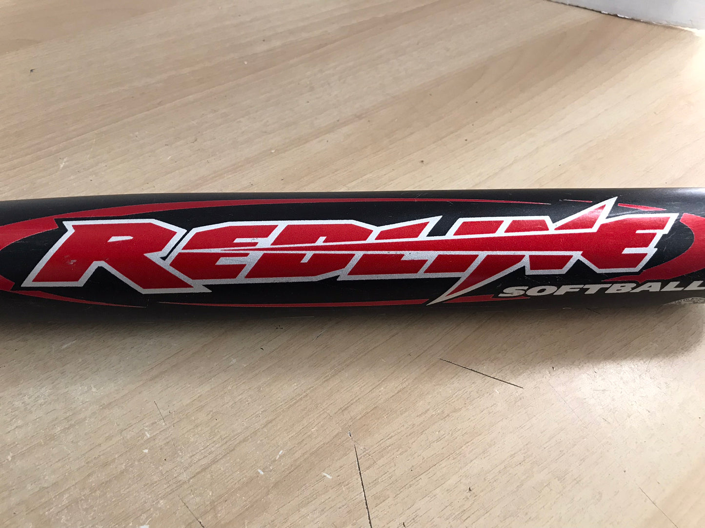 Baseball Bat 34 inch 26 oz Easton Redline Softball Red Black Excellent