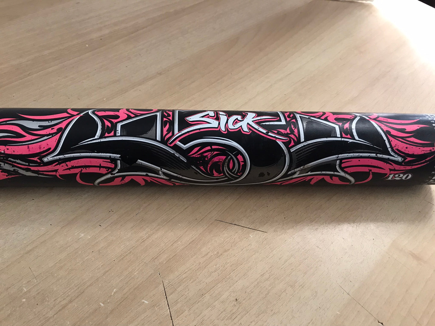 Baseball Bat 34 inch 27.5 oz Worth Jeff Hall Sick Softball Black Pink