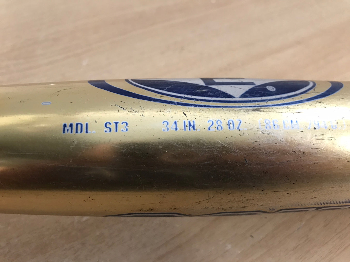 Baseball Bat 34 inch 28 oz Easton Conne Xion Champion Softball Gold Blue