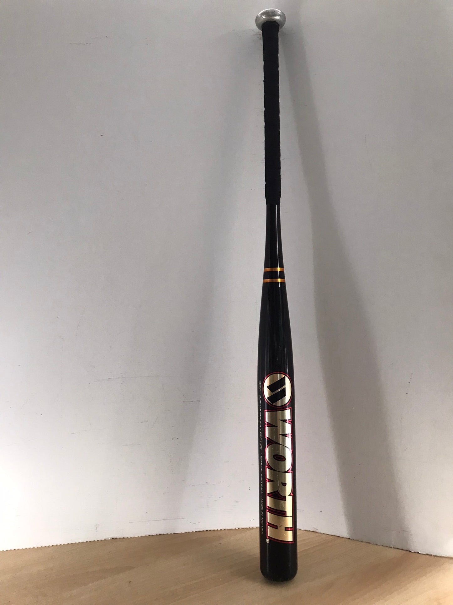 Baseball Bat 34 inch 28 oz Worth Special Edition Softball Gold Red Black Excellent