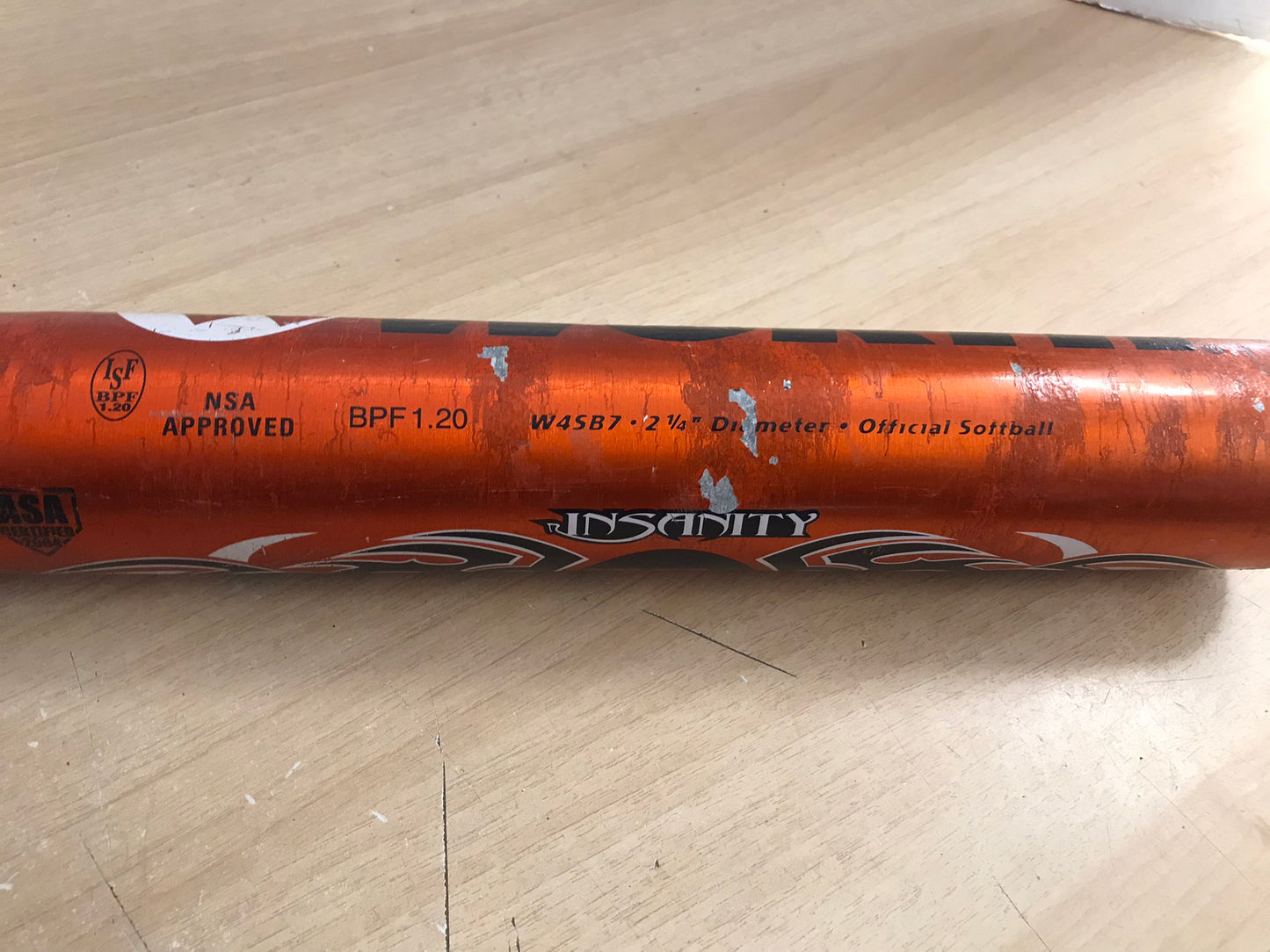 Baseball Bat 34 inch 30 oz Worth Insanity Black Orange Minor Wear