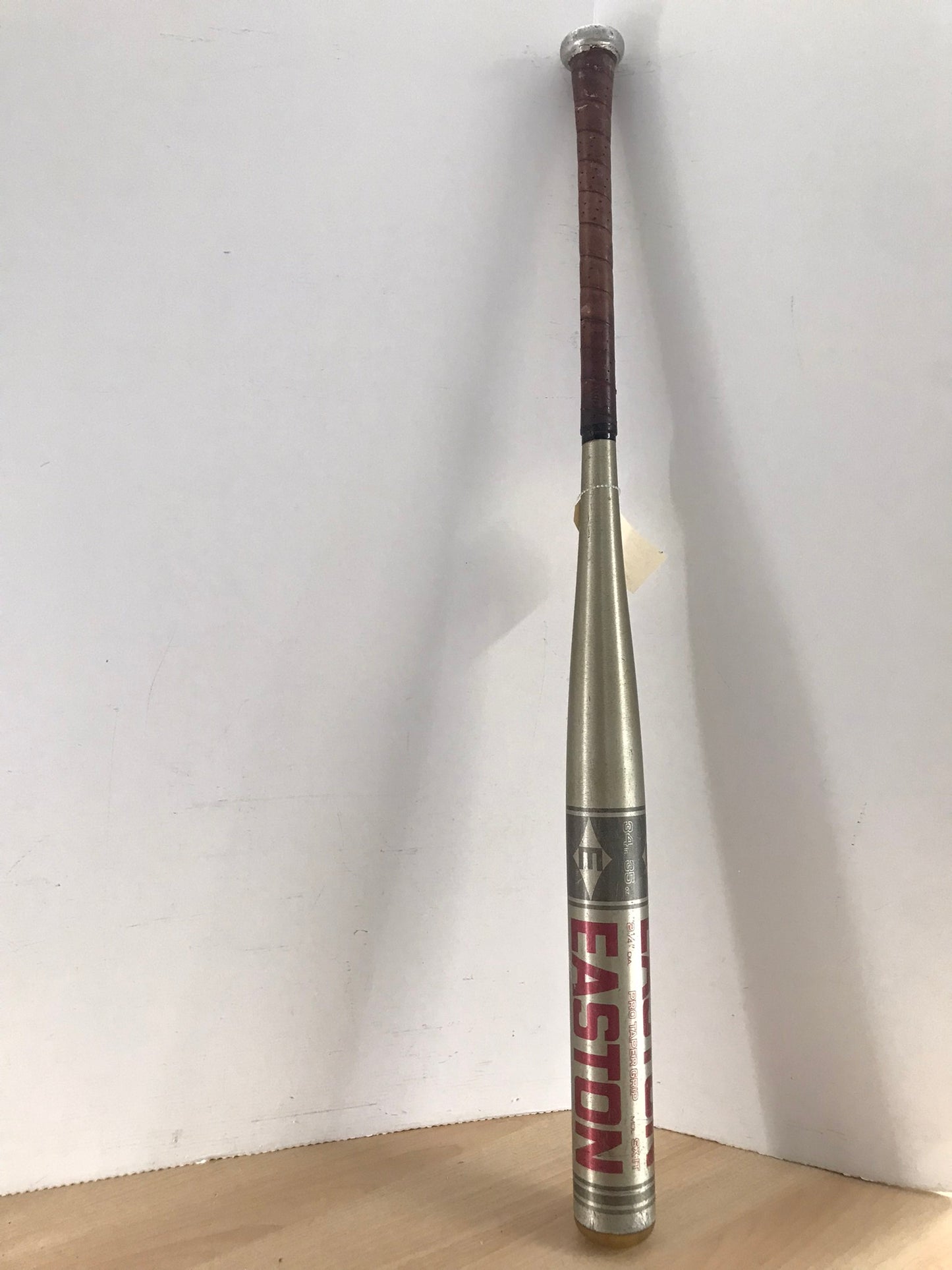 Baseball Bat 34 inch 35 oz Easton Power Core Softball Chrome Grey Red