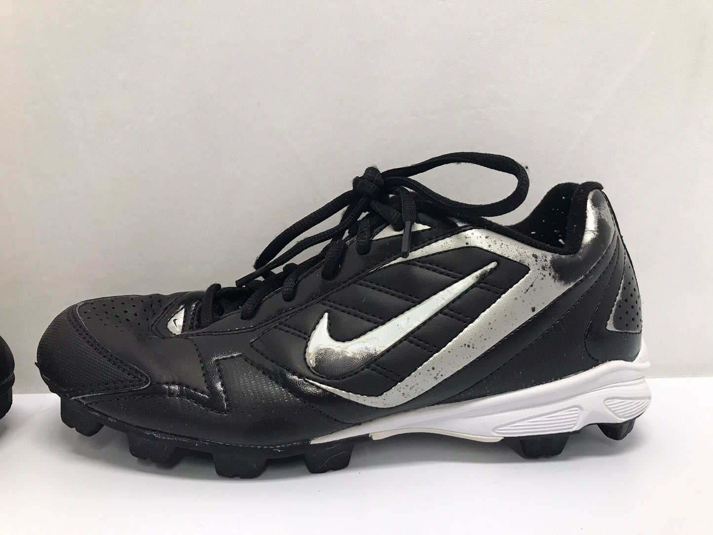 Baseball Shoes Cleats Men's Size 6 Nike Black White Some Marks