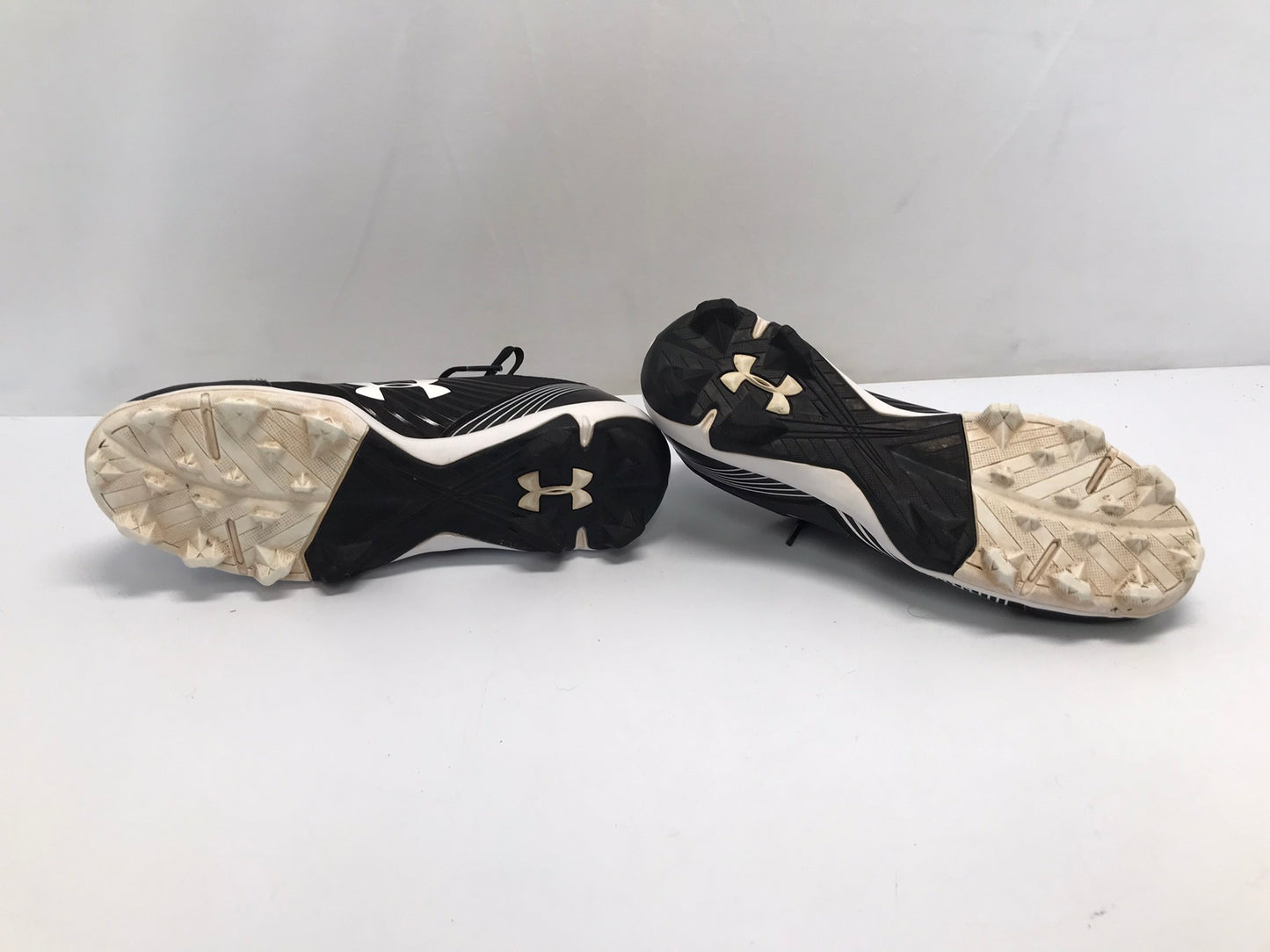 Baseball Shoes Cleats Men's Size 8 Under Armour Black White Grey