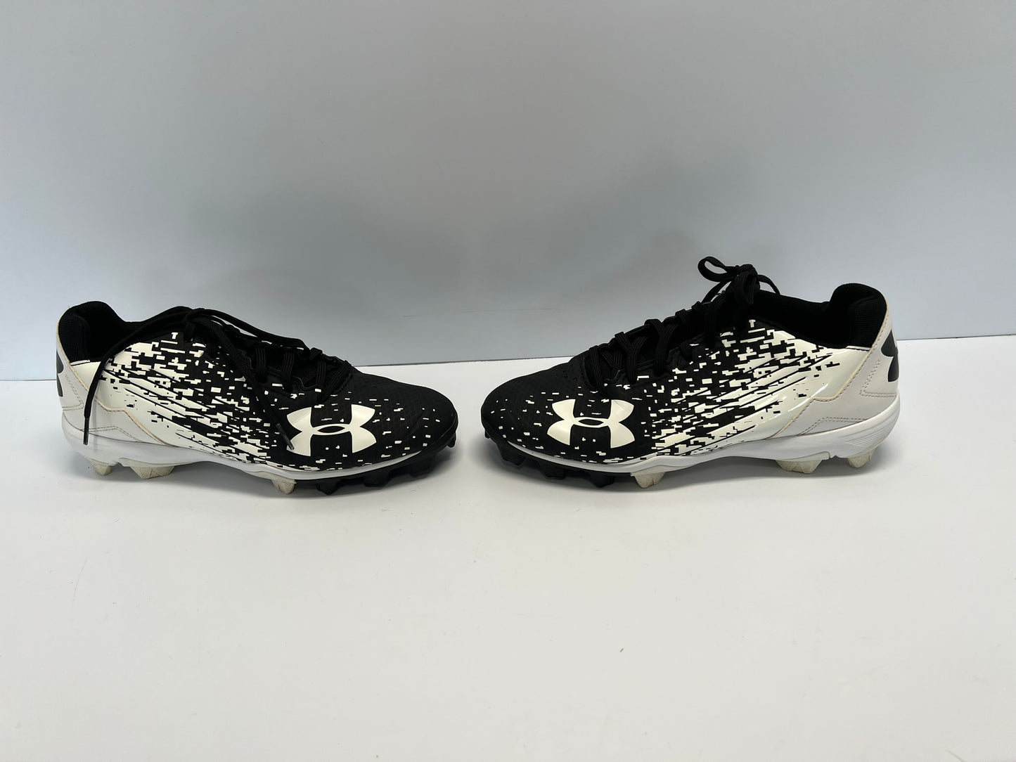 Baseball Shoes Cleats Men's Size 9.5 Under Armour Black White Excellent
