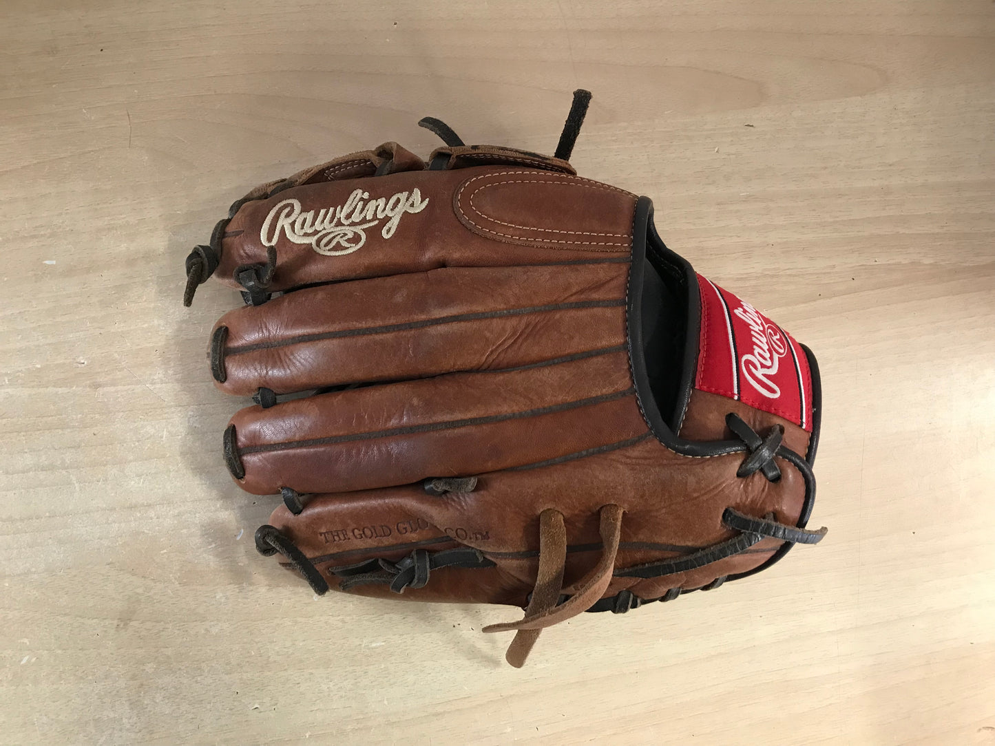 Baseball Glove Adult Size 11.75 inch Rawlings Brown Leather Fits on Left Hand Excellent Quality