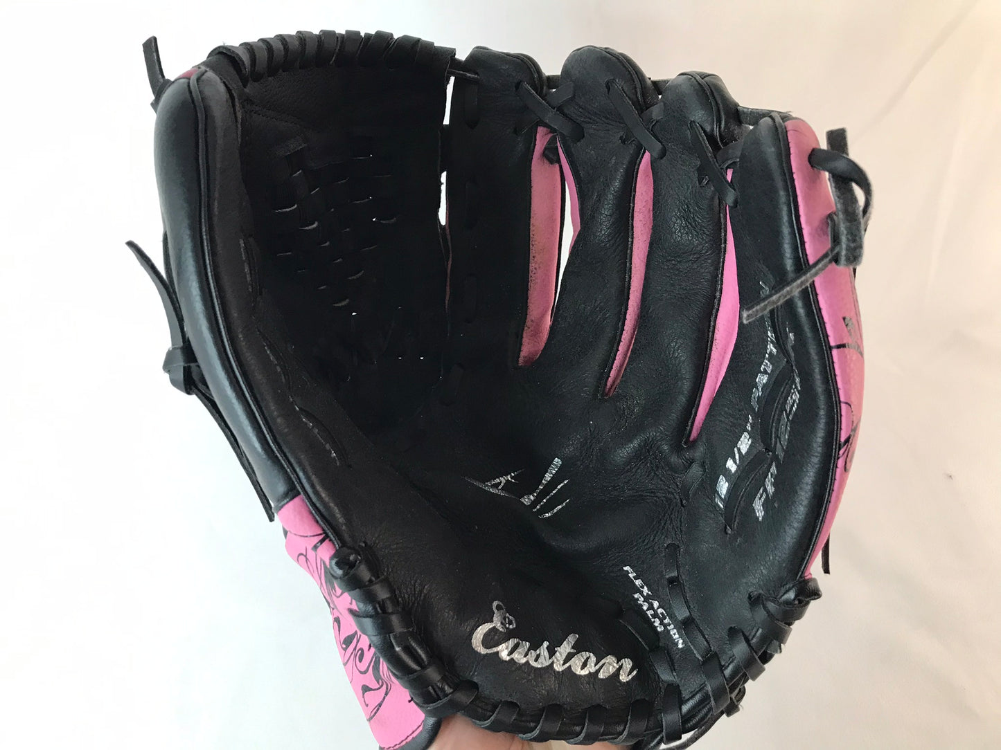 Baseball Glove Adult Size 12.5 inch Easton Pink Black Leather Fits on LEFT Hand Minor Wear