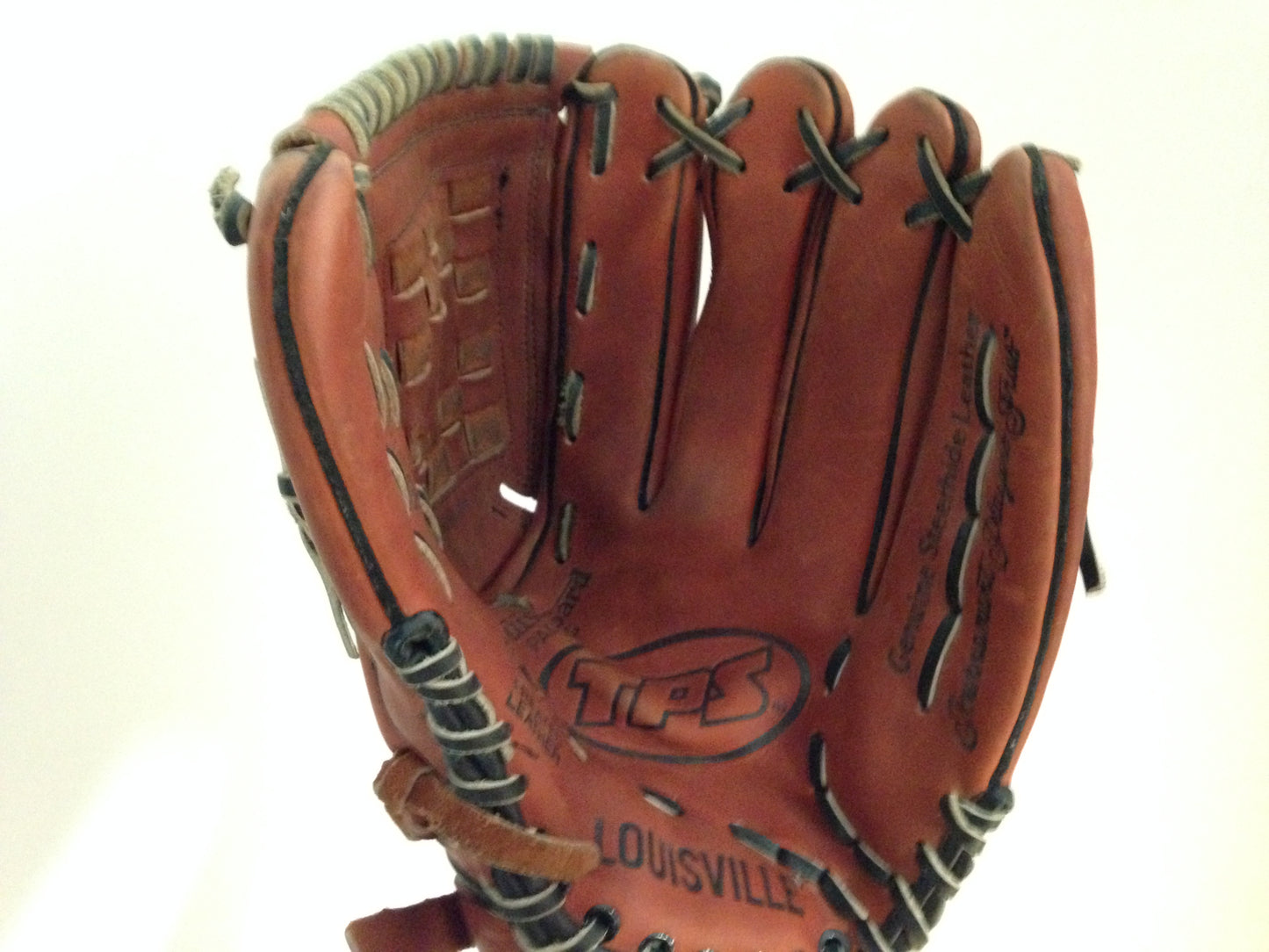 Baseball Glove Adult Size 13.5  inch Louisville Slugger TPS Leather Bruise Guard Brown Left Hand Excellent Quality Condition