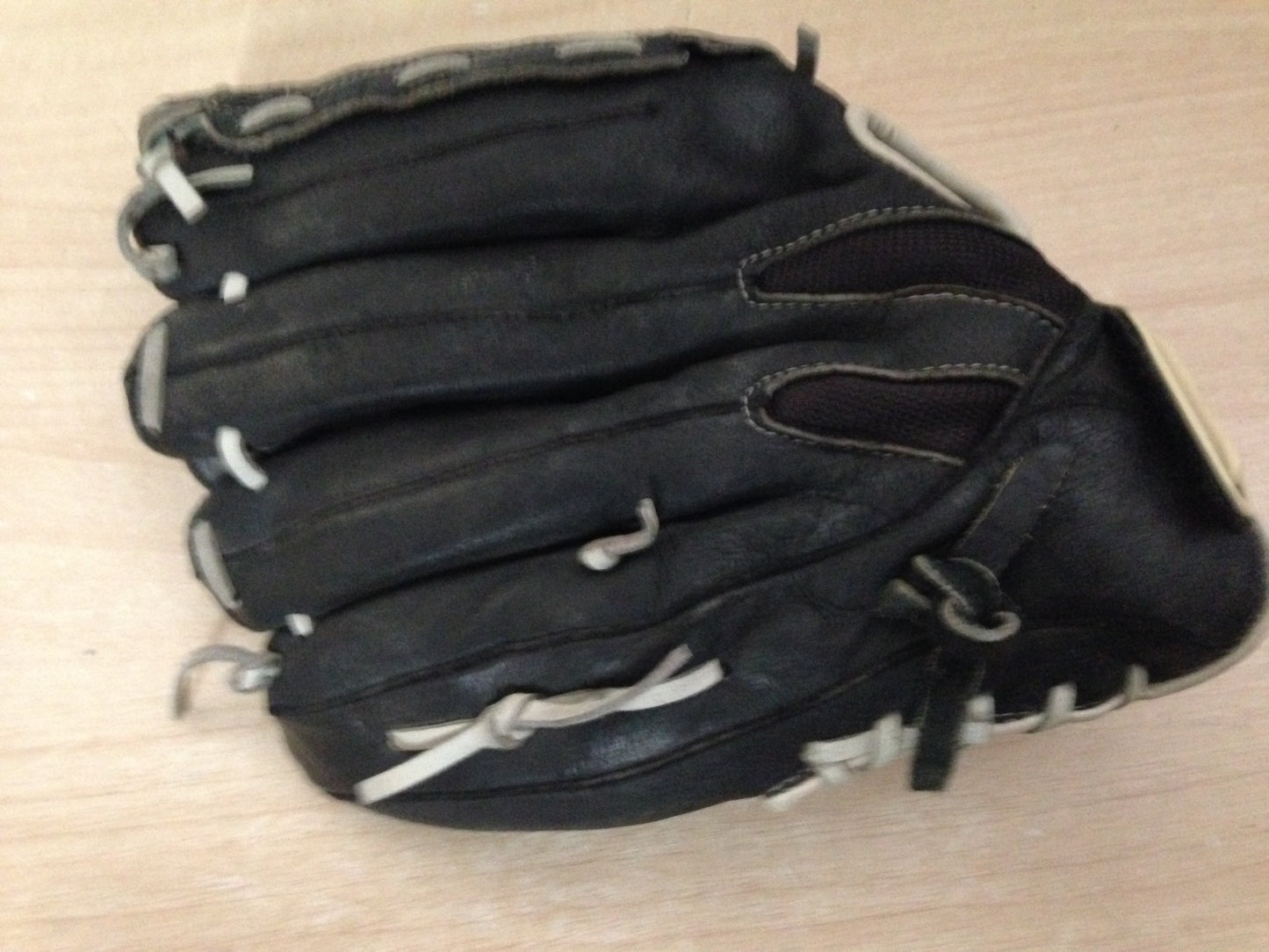 Baseball Glove Adult Size 13 inch Nike Professional  Black Soft Leather Excellent Fits on Left Hand