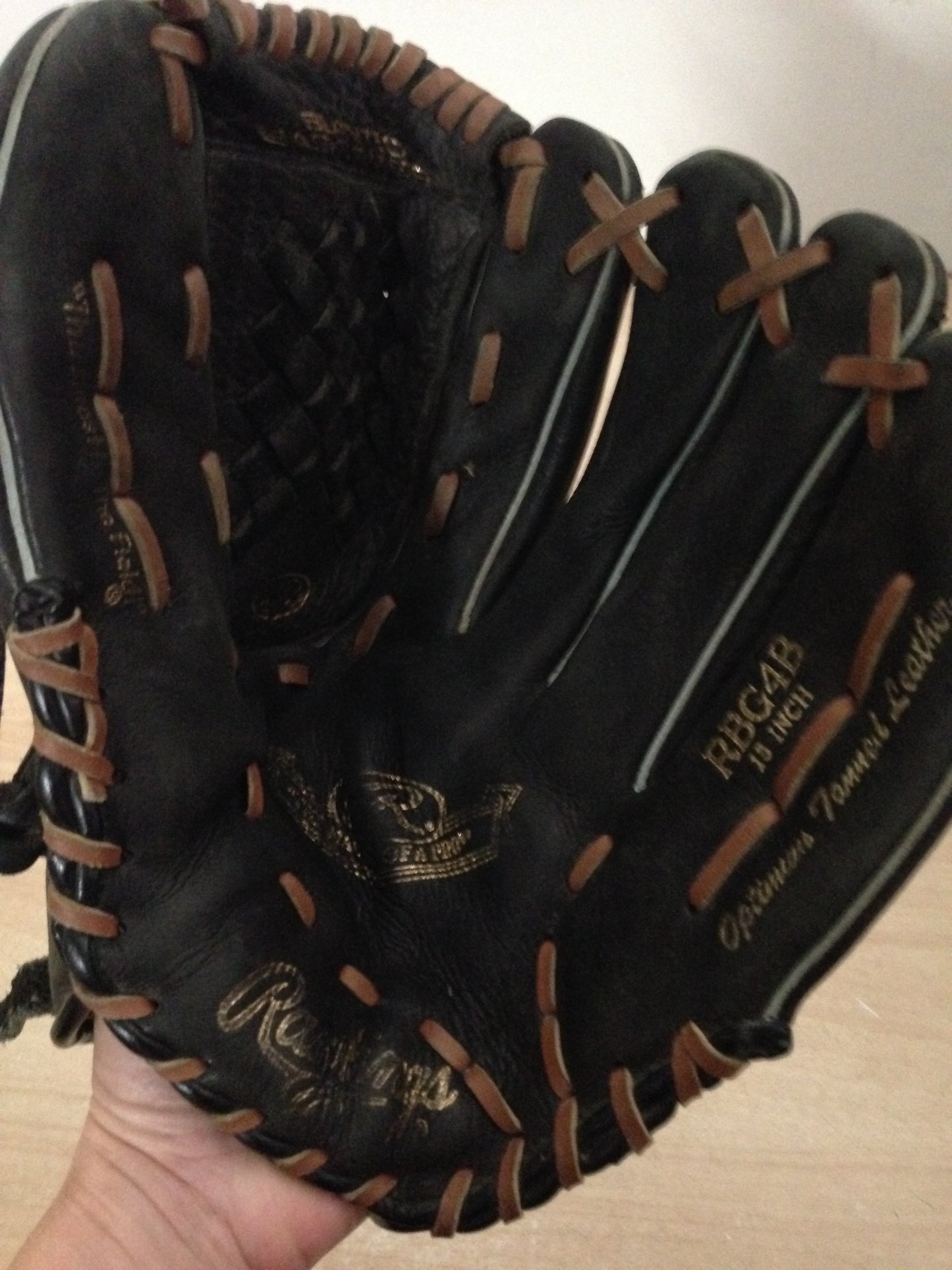 Baseball Glove Adult Size 13 inch Rawlings Black Brown Soft Leather Fits on Left Hand