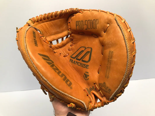 Baseball Glove Catchers Mitt Size 11.5 inch Mizuno Leather Brown Fits on Left Hand As New
