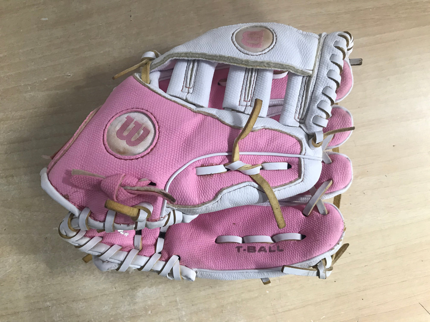 Baseball Glove Child Size 10 inch Wilson Pink White Soft Bends Well Fits on Left Hand