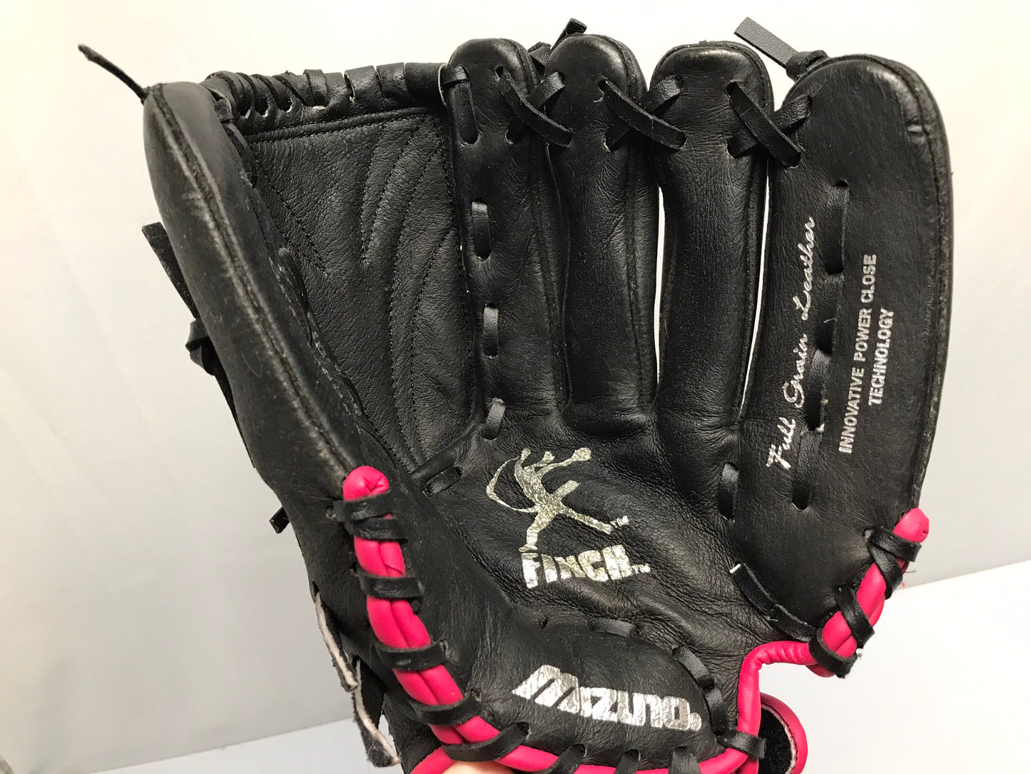 Baseball Glove Child Youth Size 11.5 Mizuno Black Pink Leather Fits On Left Hand Excellent