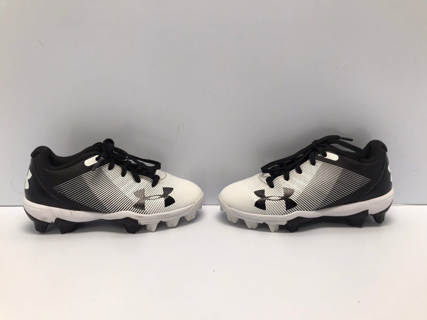 Baseball Shoes Cleats Child Size 12 Under Armour Black White Excellent