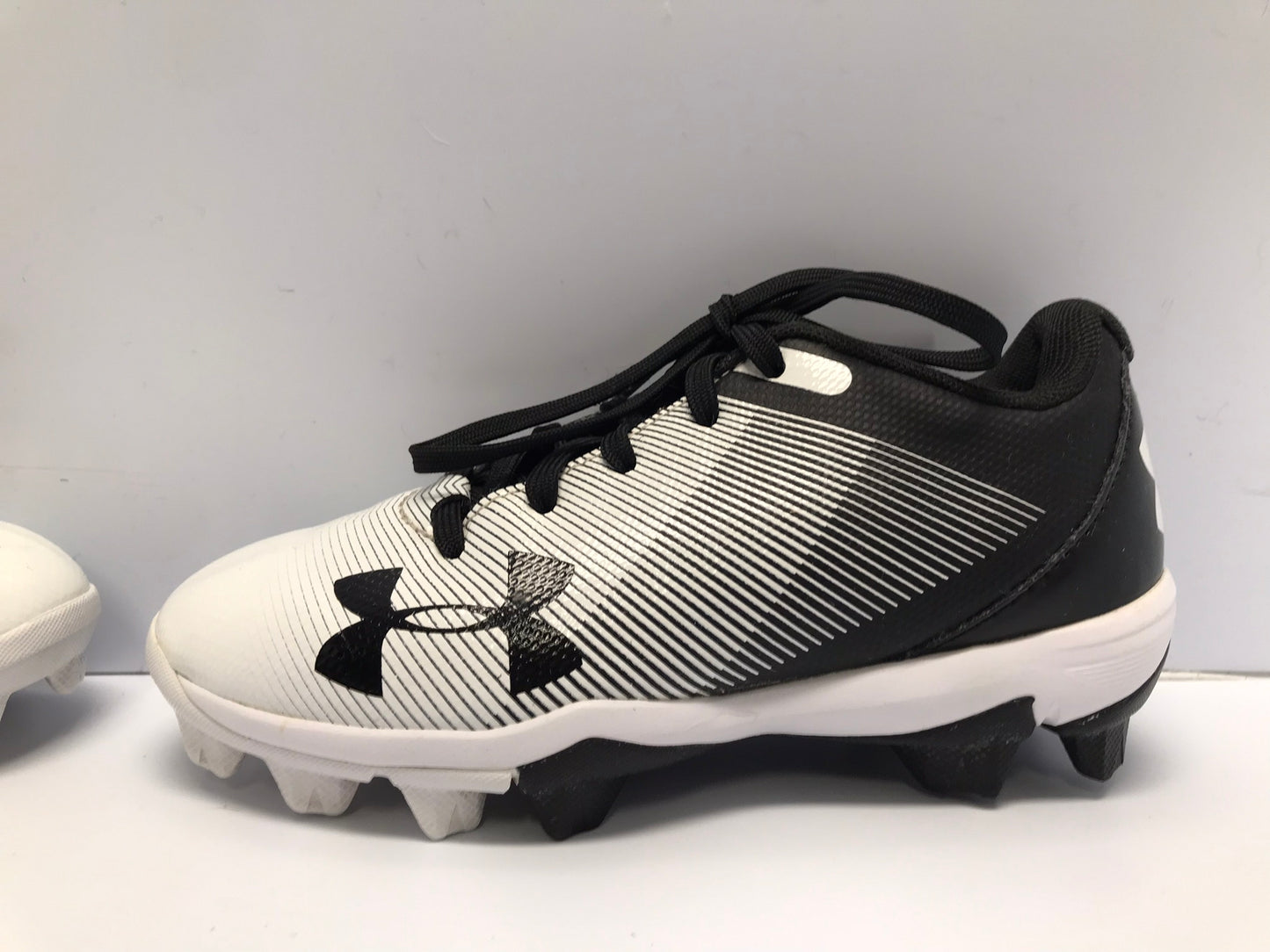 Baseball Shoes Cleats Child Size 12 Under Armour Black White Excellent