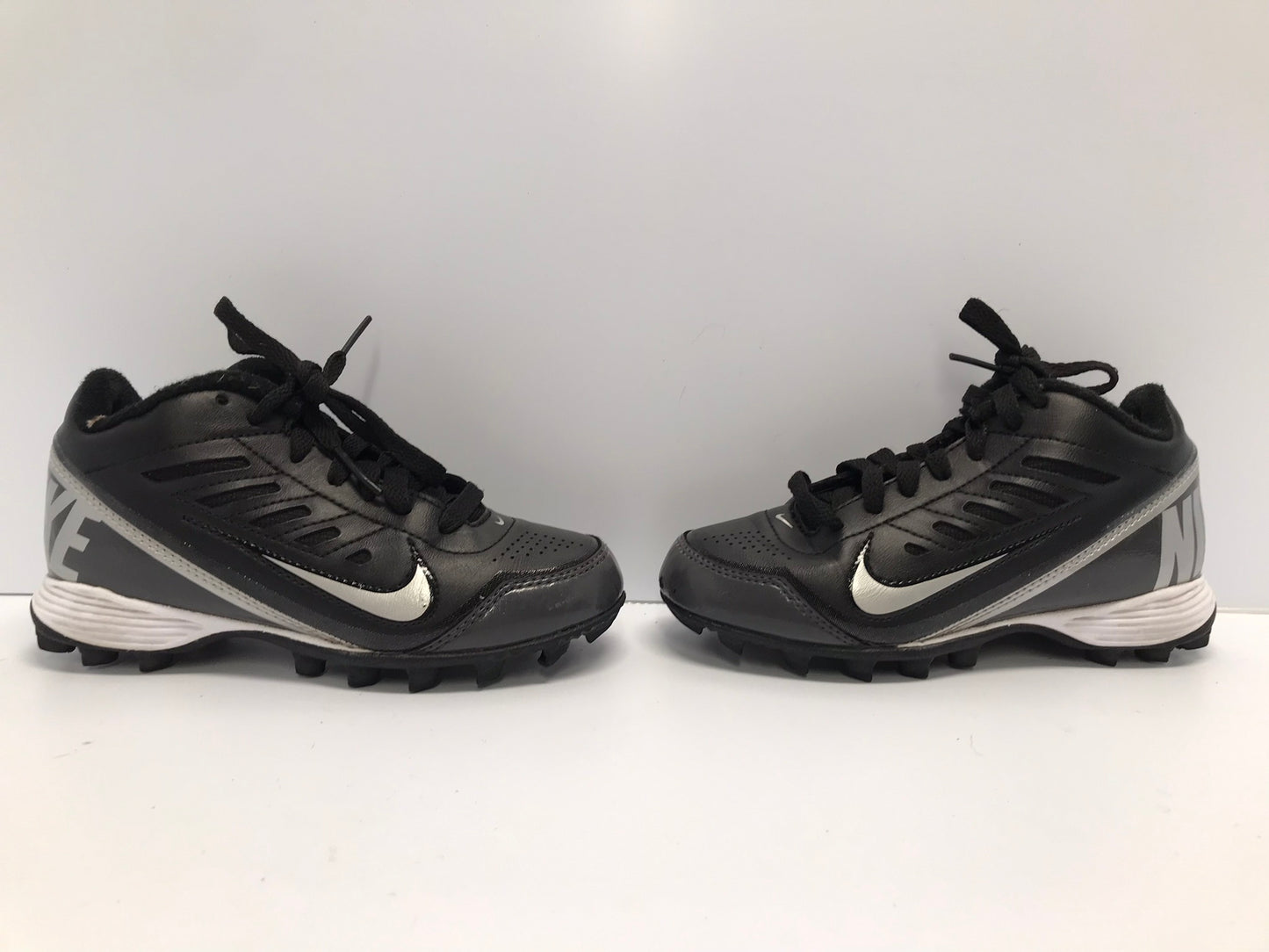 Baseball Shoes Cleats Child Size 1 Nike Black Grey As New