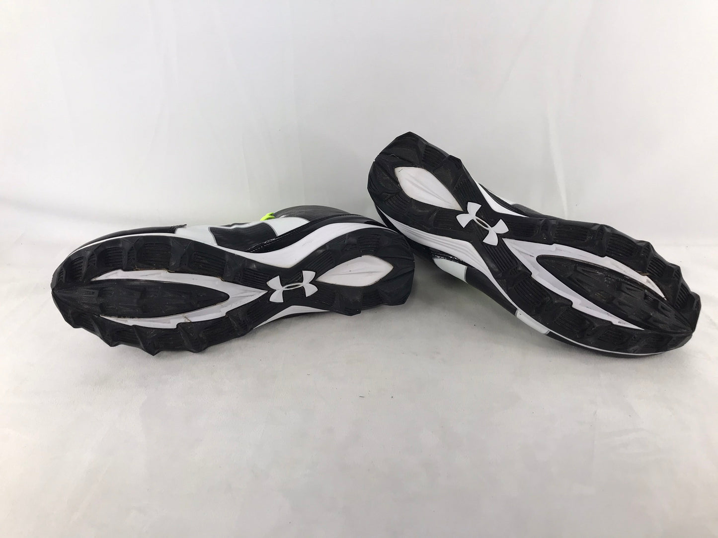 Baseball Shoes Cleats Child Size 4 Mizuno Black White