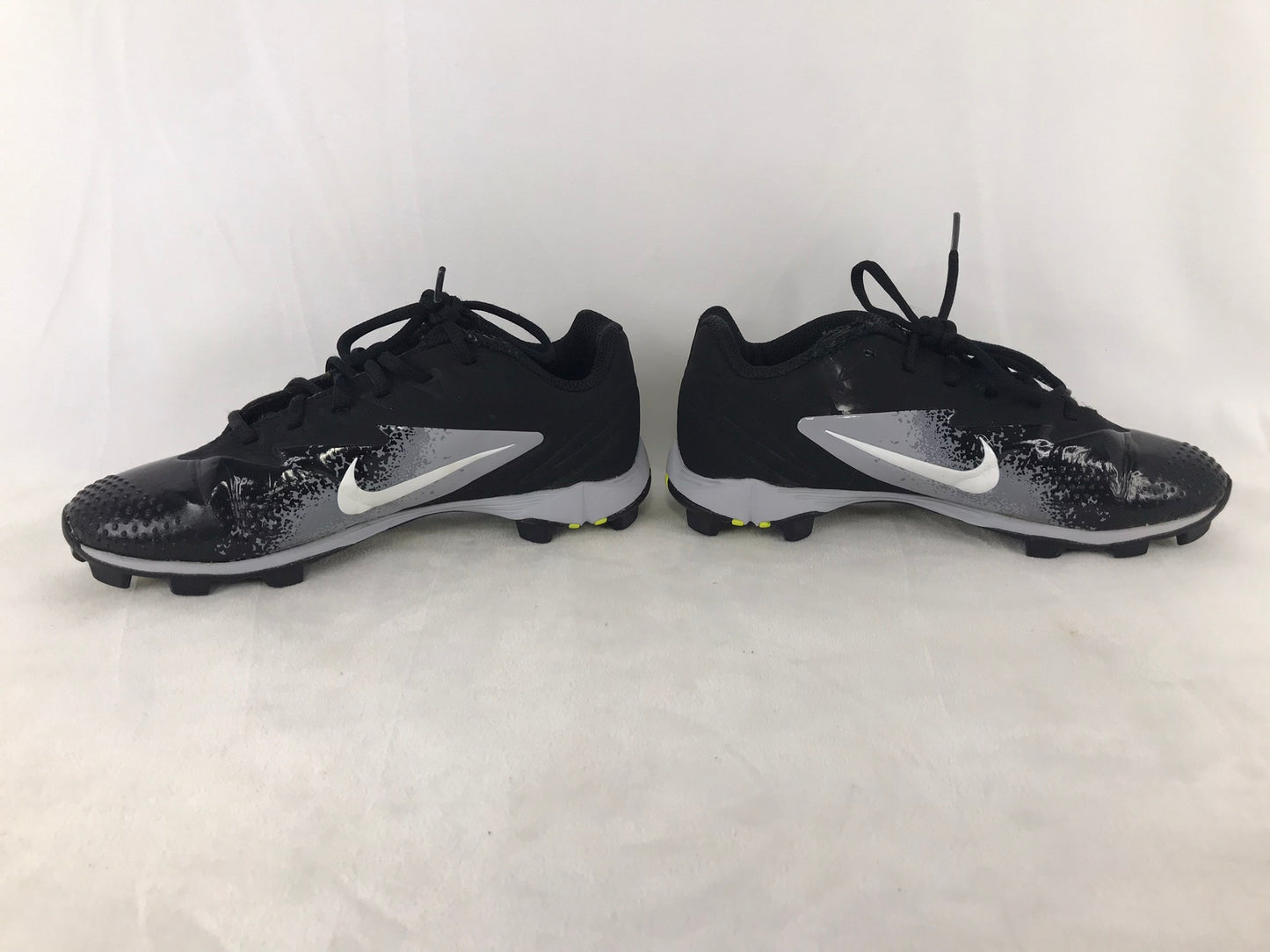 Baseball Shoes Cleats Child  Size 5 Nike Vapor Black Grey Lime Minor Wear