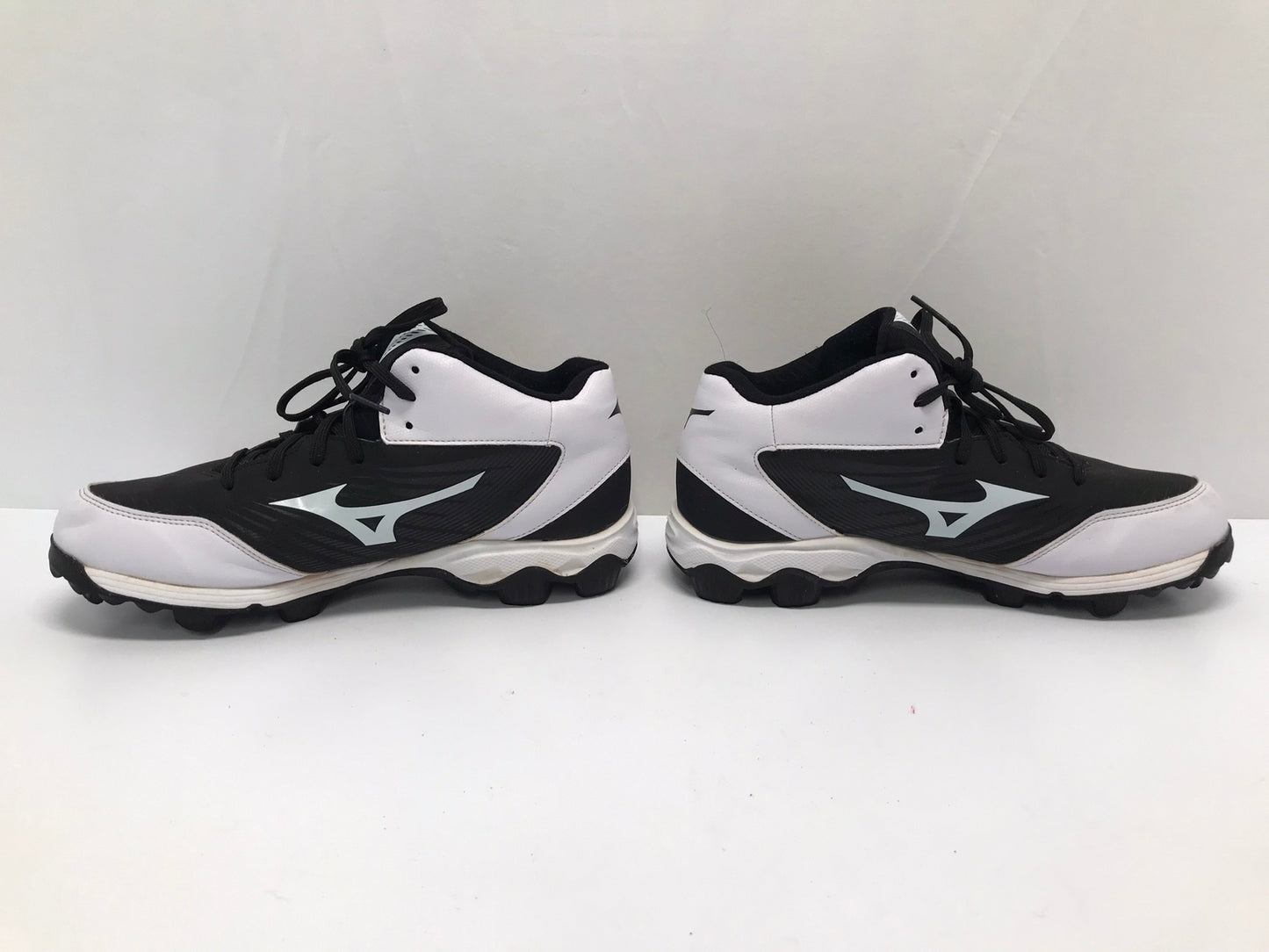 Baseball Shoes Cleats Ladies Size 9 Spike Black White As New