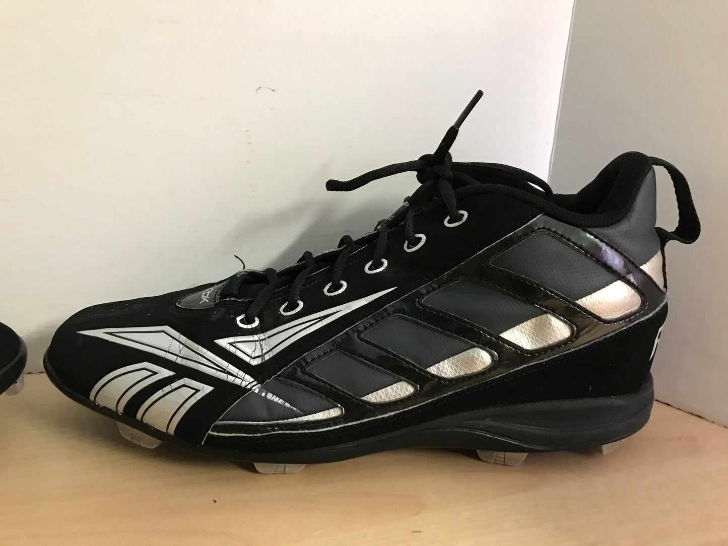 Baseball Shoes Cleats Men's Size 12 RBK Black Grey
