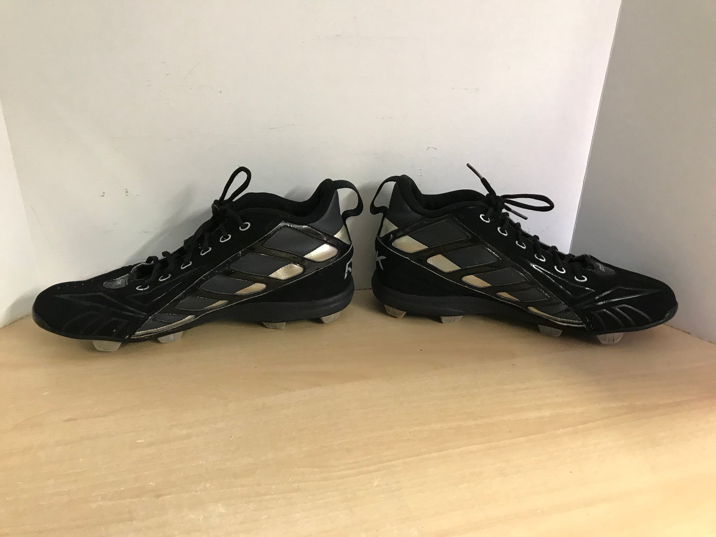 Baseball Shoes Cleats Men's Size 12 RBK Black Grey