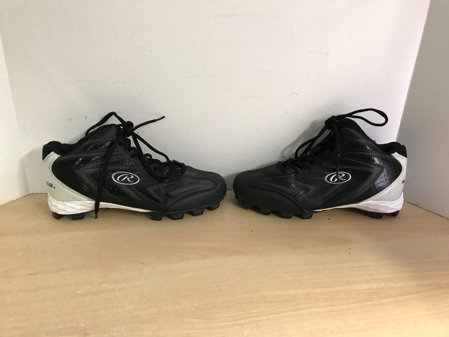 Baseball Shoes Cleats Men's Size 7 Rawlings  Black Grey