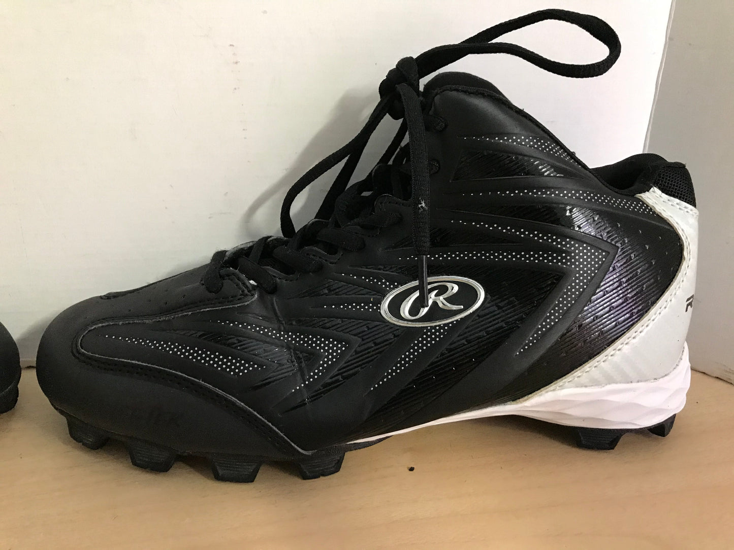 Baseball Shoes Cleats Men's Size 7 Rawlings  Black Grey