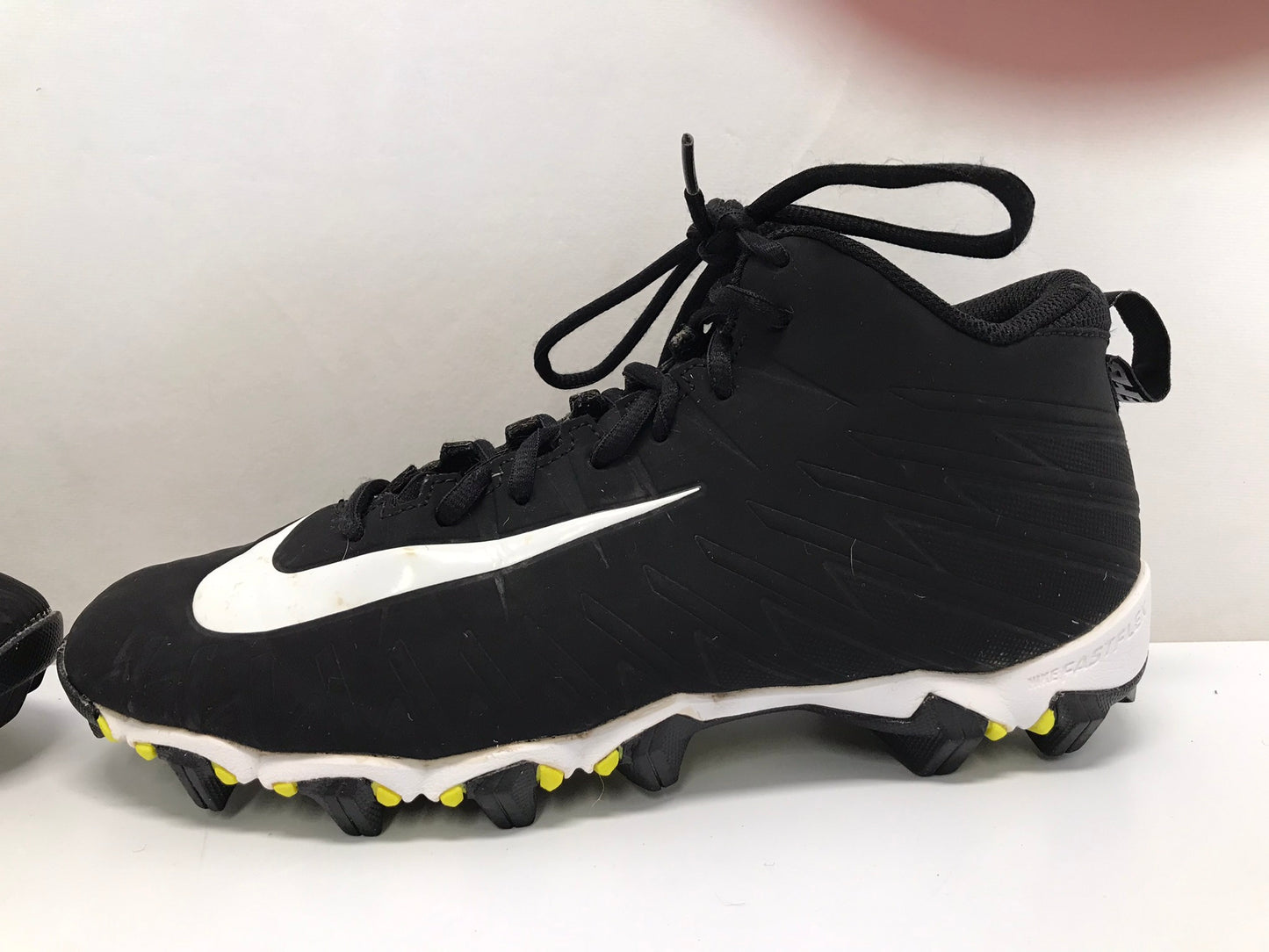 Baseball Shoes Cleats Men's Size 8 Nike Alpha Black White Excellent