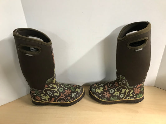 Bogs Brand Ladies Size 7 Winter Rain Boots Brown Floral Neorprene