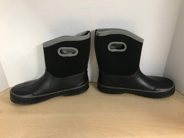 Bogs Style Child Size 6 Youth Outbound Black Grey Neoprene Rubber Rain Winter Snow Waterproof Boots Excellent