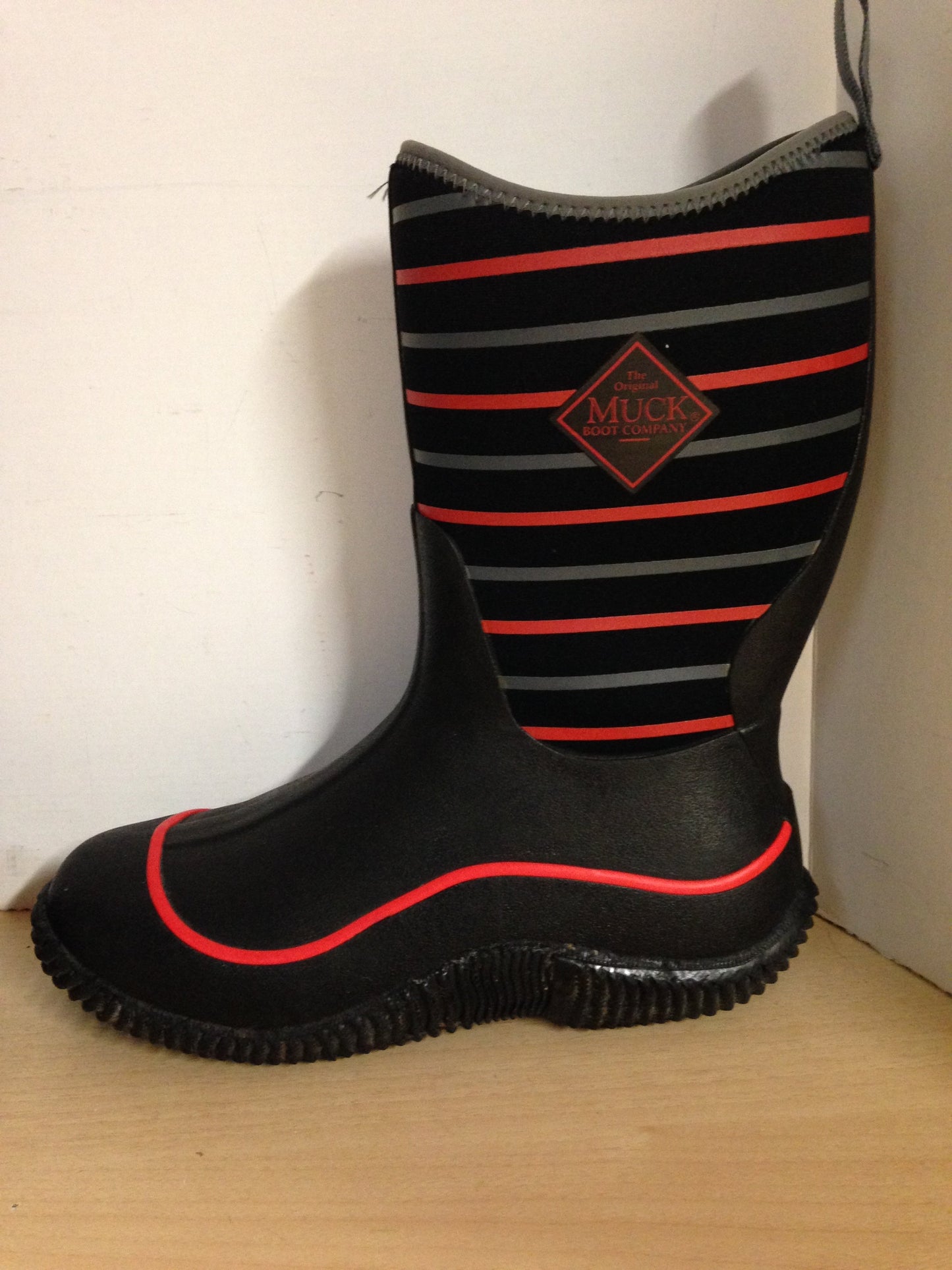 Bogs Style Child Size 7 Youth Teen Muck Neoprene Rubber Rain Winter Boots Black Red Excellent