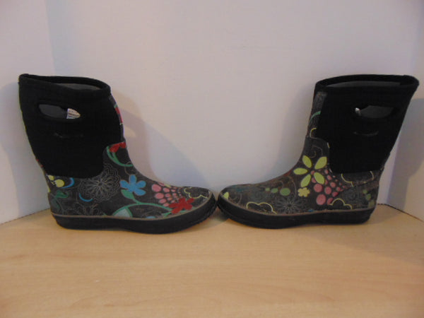 Bogs Style Ladies Size 9 Neoprene Rain Winter Black Blue Multi Minor Wear