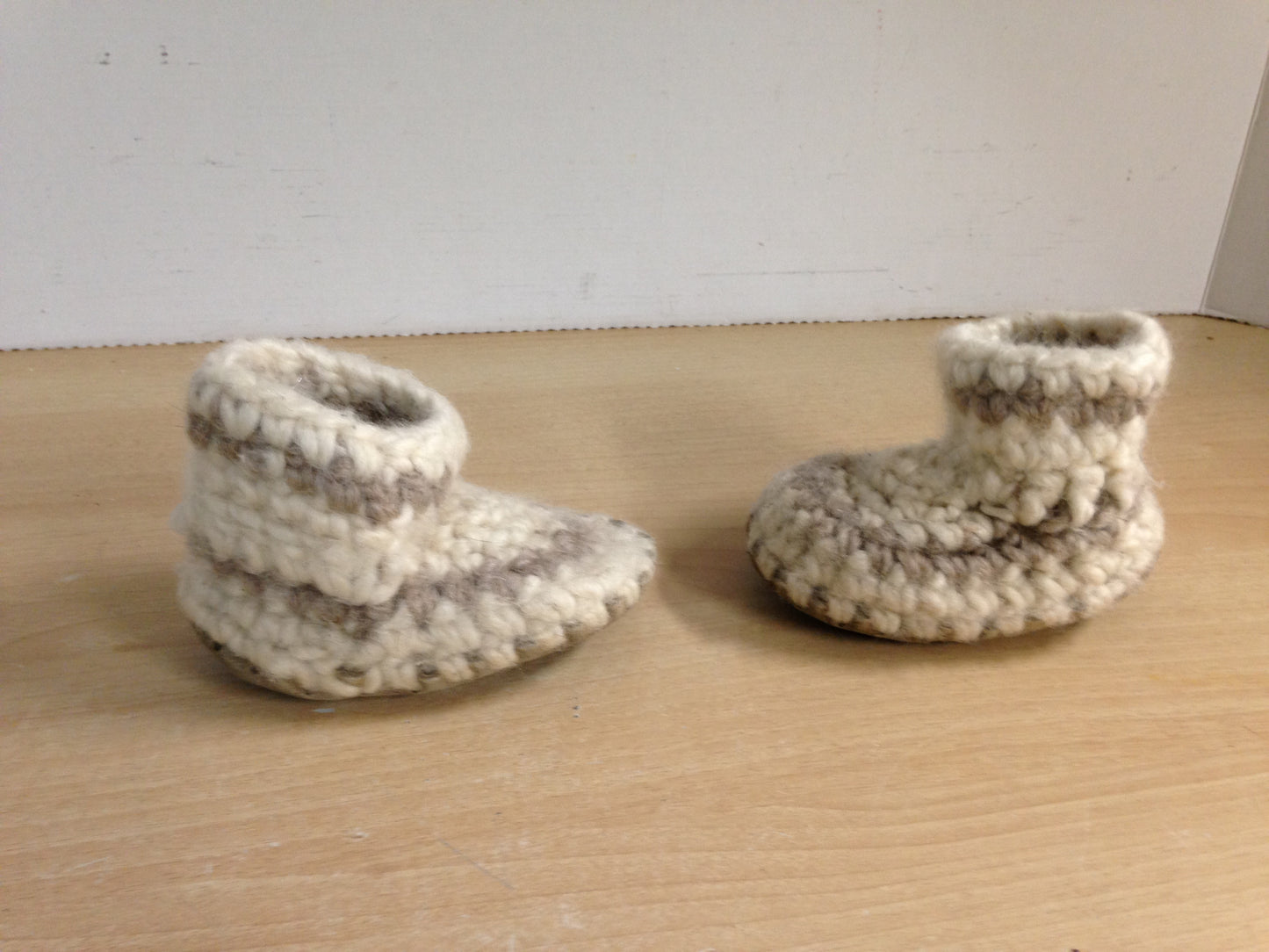 Children's Padraig Wool Handmade Slipper Moccasins Size B5 Age 1 White and Brown