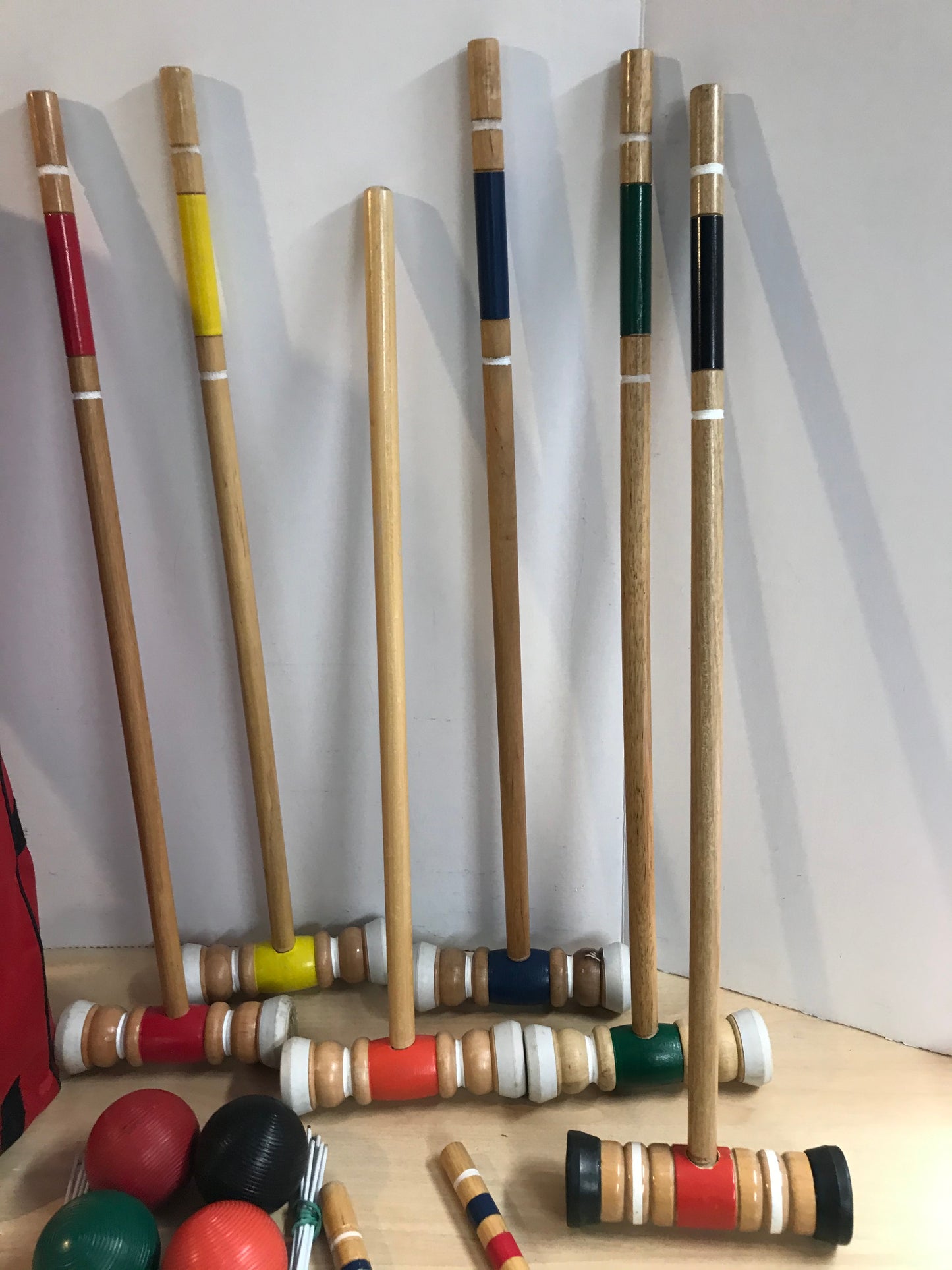 Croquet Wooden Outdoor Fun Set 6 pc Youth - Adult 28 inch Shaft Assorted Set Carry Case