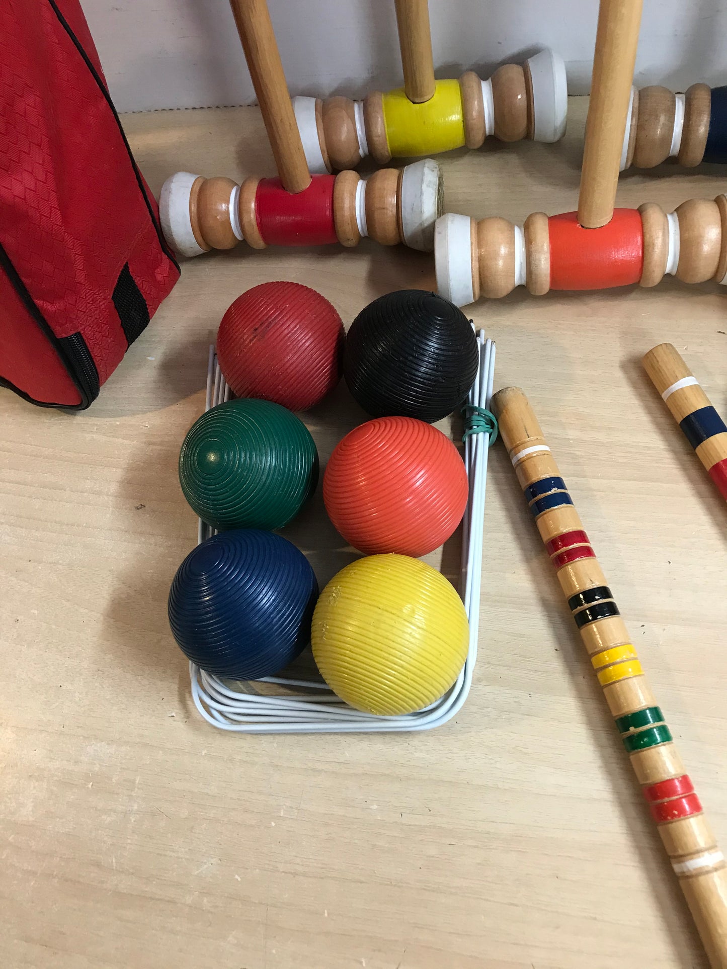 Croquet Wooden Outdoor Fun Set 6 pc Youth - Adult 28 inch Shaft Assorted Set Carry Case