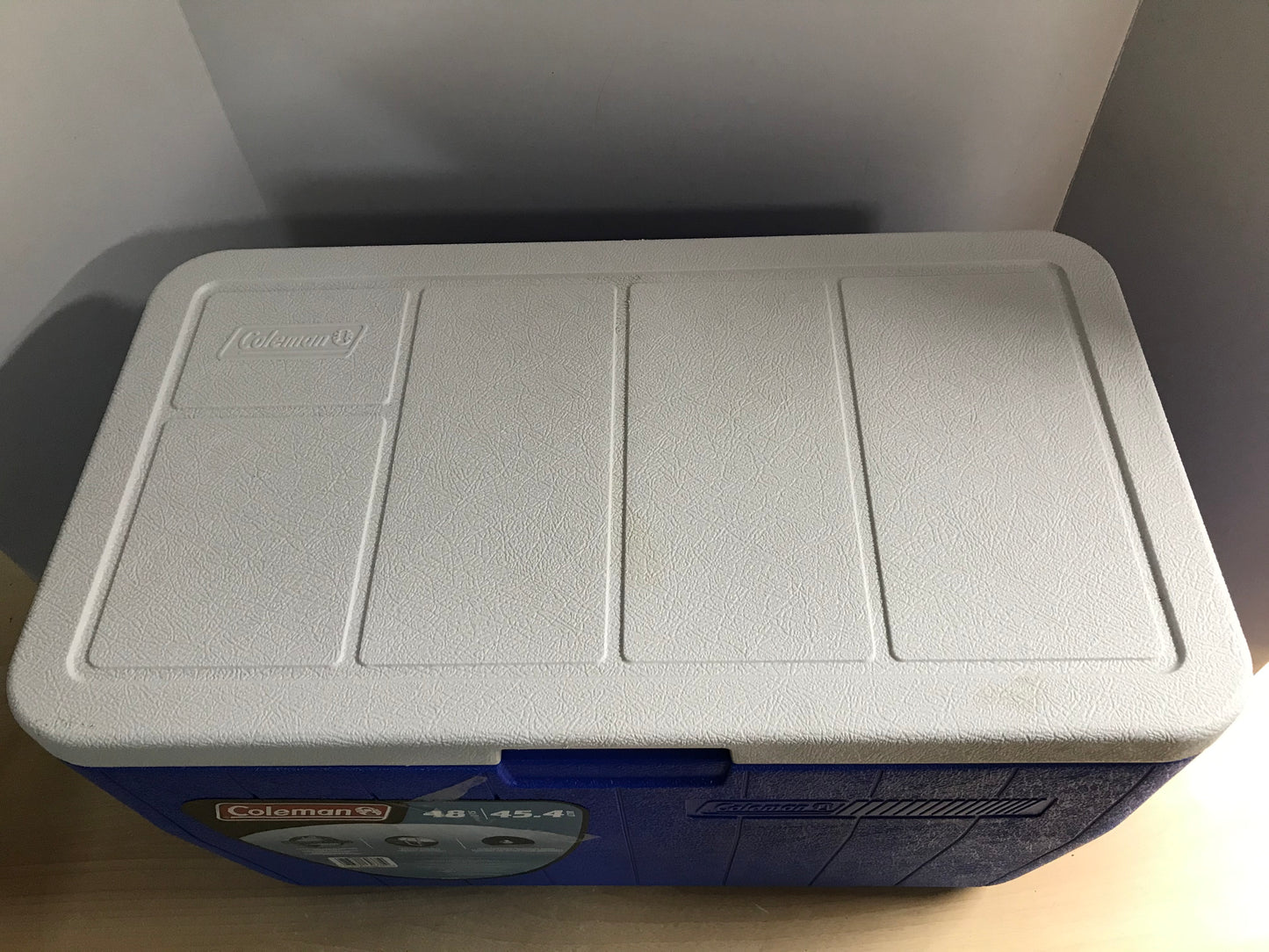 Camping Adventures Cooler Coleman Chest 48 Quart With Plug Keeps Ice 3 Days As New Blue White