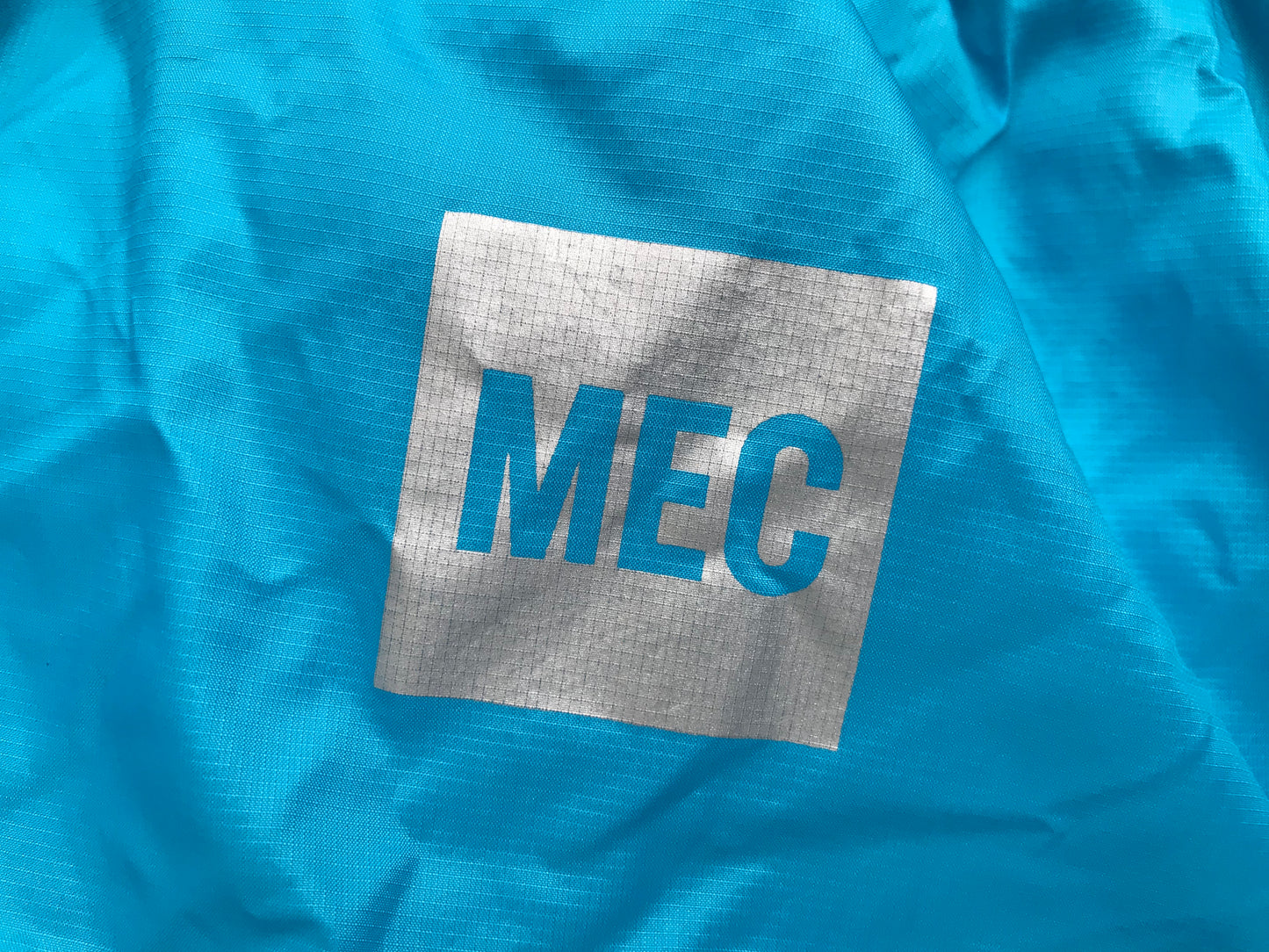 Camping Adventures MEC Oasis Sleeping Bag 0 Degree Small Up to 5.6Ft Insulated Hyperloft Blue As New Outstanding Quality